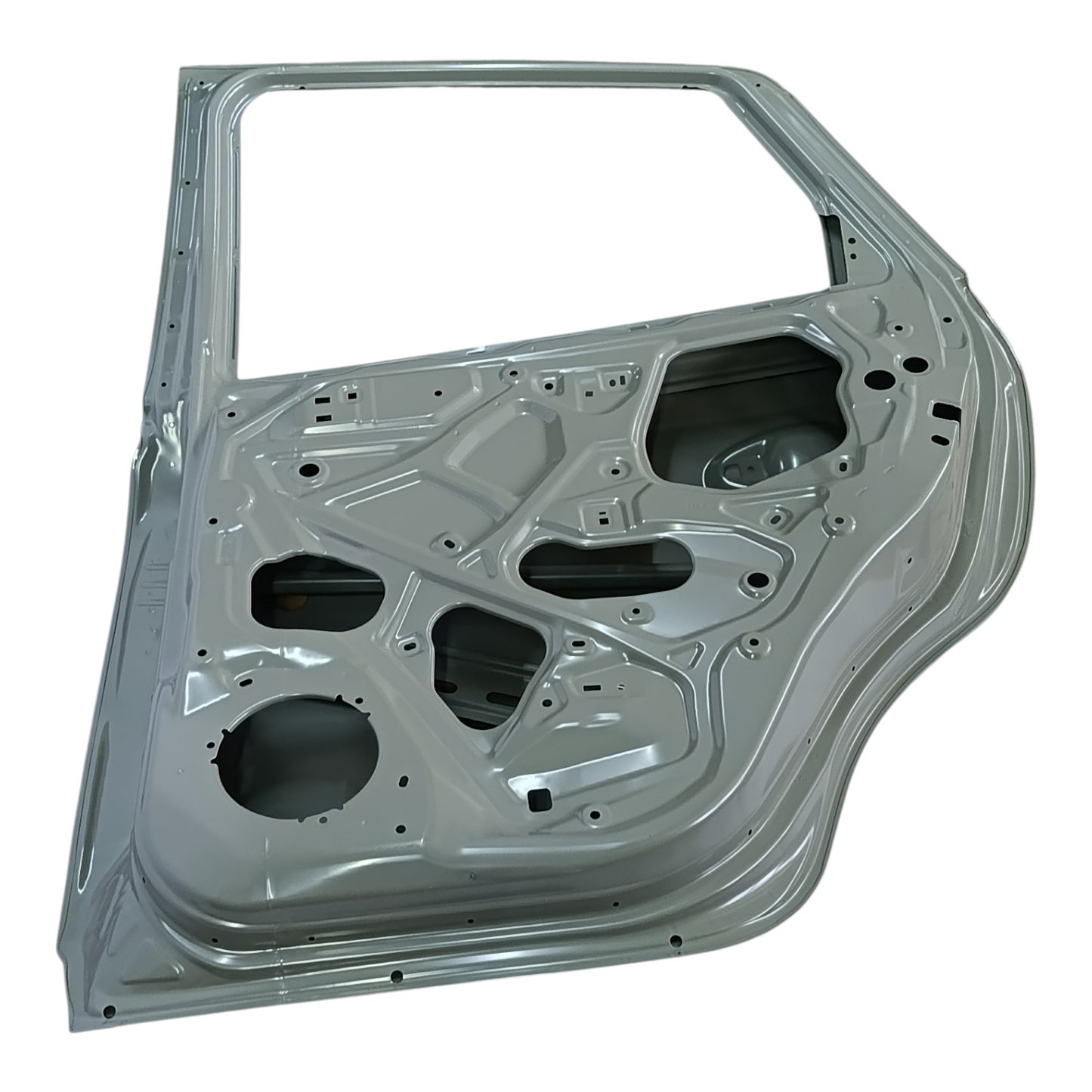 VISTA POSTERIOR PUERTA TRASERA DERECHA SUZUKI BALENO 2021-2026