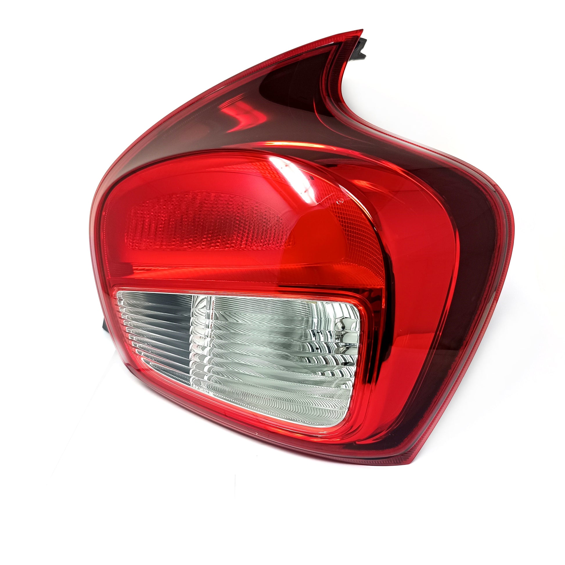 VISTA FRONTAL DE FARO TRASERO DERECHO PARA SUZUKI CELERIO 2021-2025 ORIGINAL