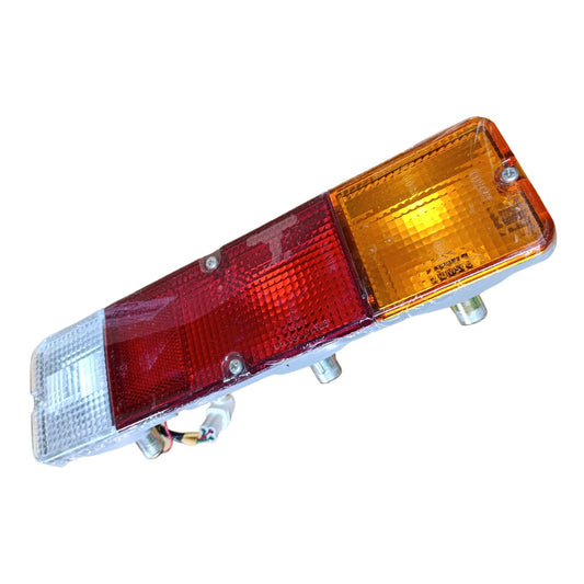 FRENTE DE FARO TRASERO DERECHO SUZUKI SUPER CARRY 2016 2025 ORIGINAL
