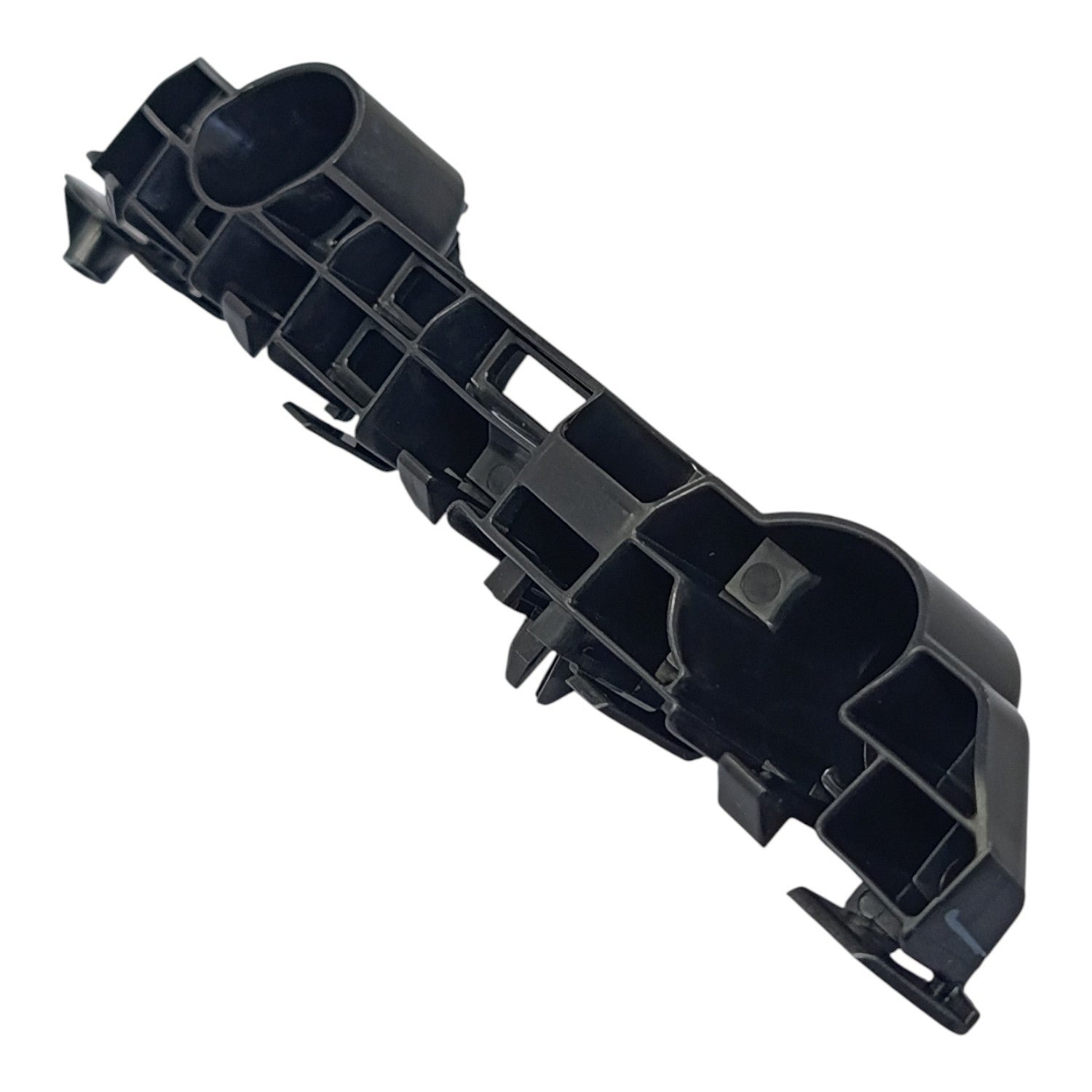 ANGULO HORIZONTAL SOPORTE PARACHOQUE DELANTERO LADO IZQUIERDO SUZUKI CELERIO 2021-2026