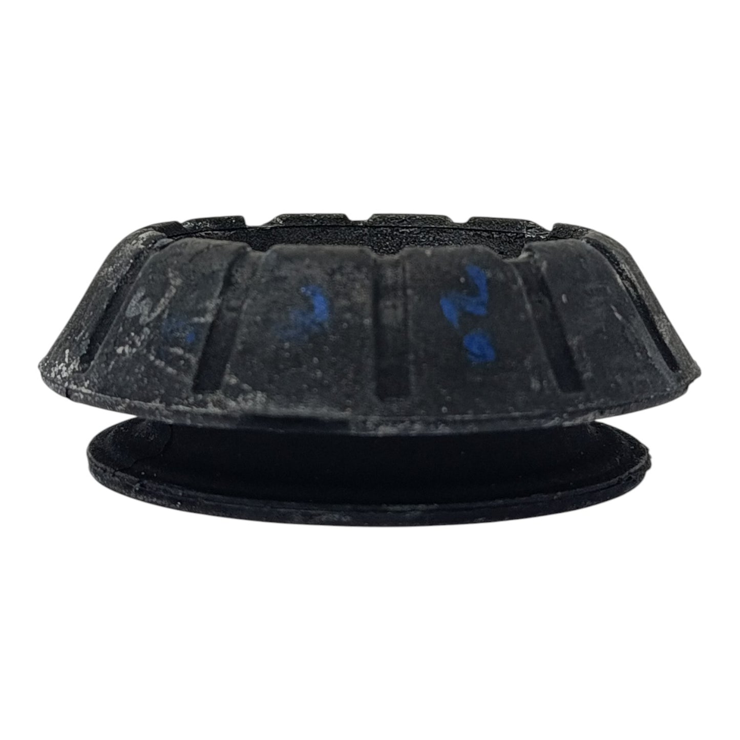 VISTA LATERAL BASE AMORTIGUADOR DELANTERO SUZUKI ALTO SPRESSO 2019-2025 OEM