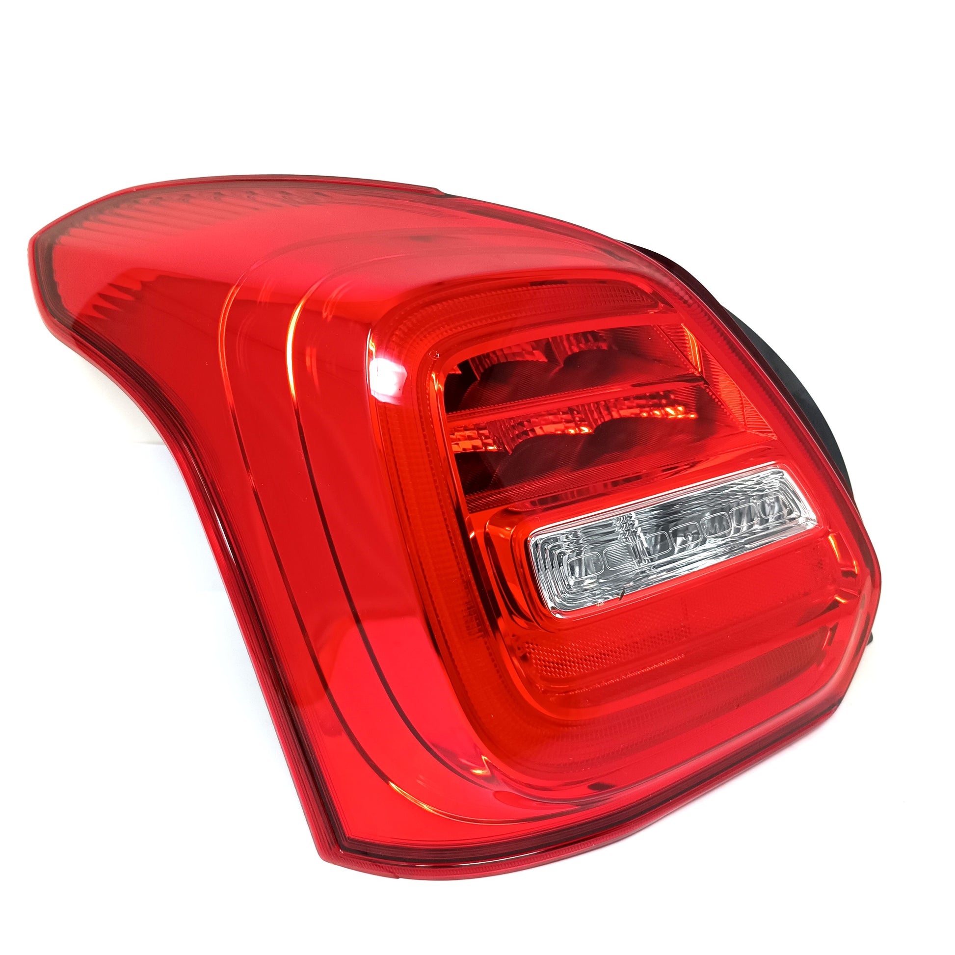 VISTA LATERAL DE FARO TRASERO IZQUIERDO SUZUKI SWIFT 2018 2024 OEM