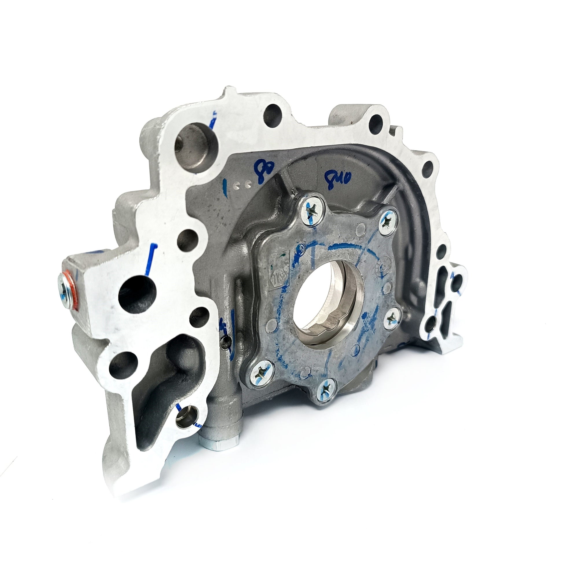 VISTA POSTERIOR DE BOMBA DE ACEITE SUZUKI ALTO 2016 2024 OEM