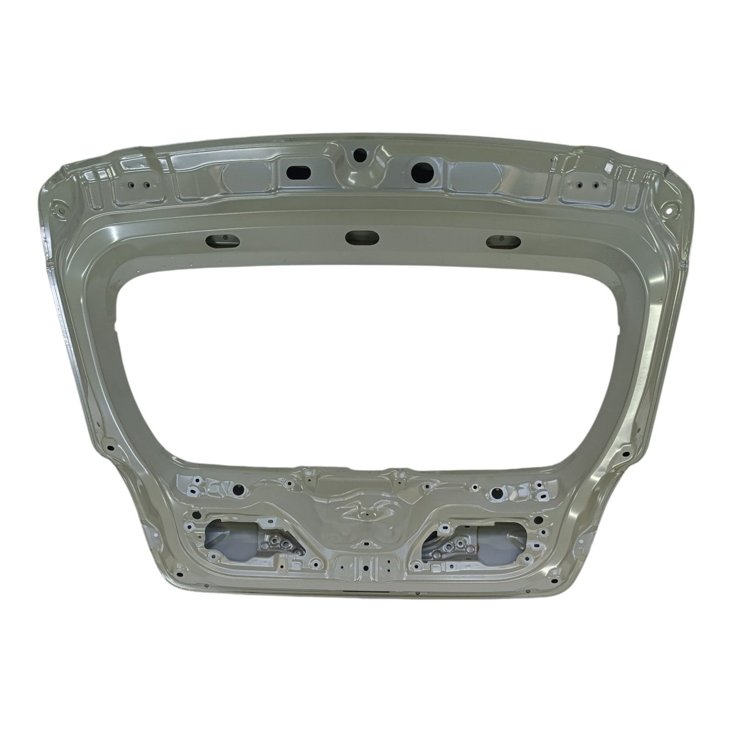 VISTA POSTERIOR DE PUERTA MALETA SUZUKI BALENO 2021-2026 OEM